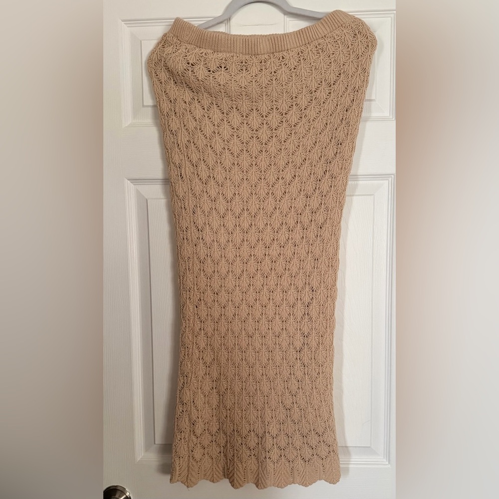 Elegant Tan Knit Skirt